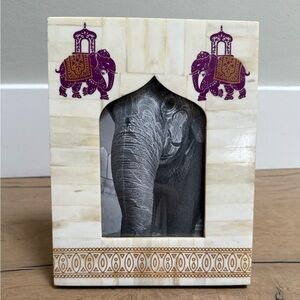 World Market picture frame with elephants and Indian motif for a 4” x 6” photo.
